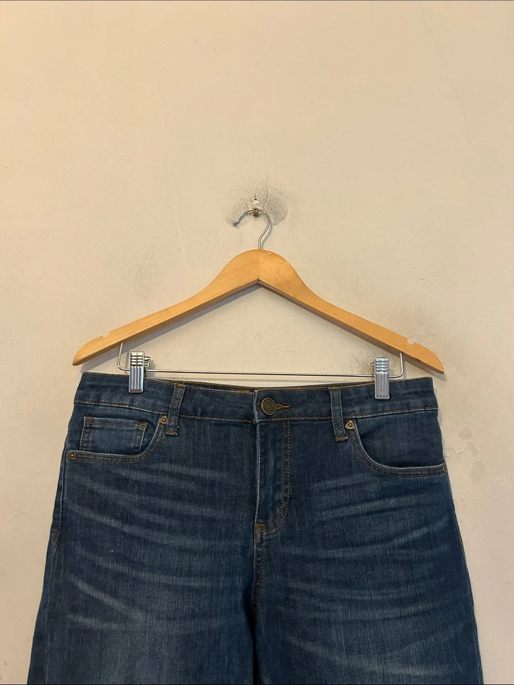 Kut from the Kloth denim cuffed jeans Size 8 EUC